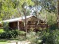 1860 Wine Country Cottages - Springton - Australia Hotels