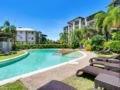 Blue Lagoon Lakeside Apartment - Cairns - Australia Hotels