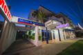 Cosmopolitan Motel & Serviced Apartments - Rockhampton - Australia Hotels