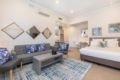 Designer, Serviced Huge Studio Apartment & Parking - Sydney - Australia Hotels