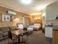 Highlander Motor Inn and Apartments - Toowoomba - Australia Hotels