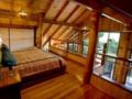 The Canopy Rainforest Treehouses - Atherton Tablelands - Australia Hotels