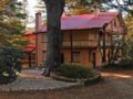 Whispering Pines Chalet & Cottages - Blue Mountains ブルーマウンテンズ - Australia オーストラリアのホテル