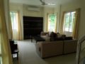 Cosy and spacious vacation home - Bandar Seri Begawan - Brunei Darussalam Hotels
