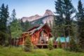 Cathedral Mountain Lodge - Field (BC) - Canada Hotels