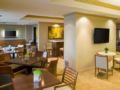 Hilton Toronto Airport Hotel & Suites - Mississauga (ON) - Canada Hotels