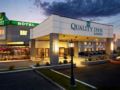Quality Inn and Suites Brossard - Brossard (QC) ブロサード（QC） - Canada カナダのホテル