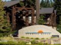 Sunrise Ridge Waterfront Resort - Parksville (BC) - Canada Hotels