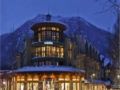The Crystal Lodge and Suites - Whistler (BC) ウィスラー（BC） - Canada カナダのホテル