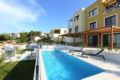 Beach Apartment Slatine 6+2 mit Pool A1 - Slatine スランティン - Croatia クロアチアのホテル