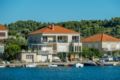Nice one bedroom apartment in Lumbarda - Korcula - Croatia Hotels