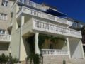 Traditional two bedroom apartment in Tisno - Tisno - Croatia Hotels