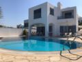 THE NINE APOLLO BEACH VILLA - Paphos パフォス - Cyprus キプロスのホテル