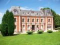 Chateau Corneille - Le Val-d'Hazey - France Hotels