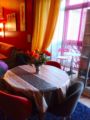 Chic One Bedroom Apartment in Champs Elysses - Paris - France Hotels