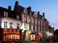 Hotel Du Dauphin - L'Aigle レーグル - France フランスのホテル