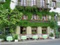 Hotel Restaurant Aux Trois Roses - La Petite-Pierre ラ プティット ピエール - France フランスのホテル