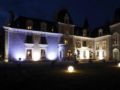 Hotel The Originals Chateau de la Barbiniere (ex Relais du Silence) - Saint Laurent Sur Sevre サン ローラン シュル セーヴル - France フランスのホテル