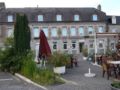 Hotel Val Saint Hilaire - Givet ジベ - France フランスのホテル