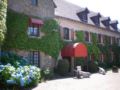 Manoir Henri IV - Bessines-sur-Gartempe - France Hotels