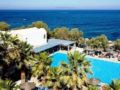 Kamari Beach Hotel - Santorini - Greece Hotels