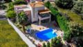 New Villa - 4 bedrooms, pool, bbq , 1km to beach! - Crete Island クレタ島 - Greece ギリシャのホテル