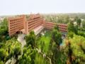 Hotel Clarks Shiraz Agra - Agra - India Hotels