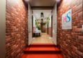 Modern-Up 4 Bedrooms Home Stay - Mumbai - India Hotels