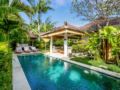 3 BR Villa Vitari Seminyak Close to The Beach - Bali バリ島 - Indonesia インドネシアのホテル