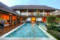 Luxurious Villas Vie at Batu Belig 4BR - Bali バリ島 - Indonesia インドネシアのホテル
