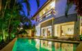 Private family villa near DoubleSix Beach Seminyak - Bali バリ島 - Indonesia インドネシアのホテル