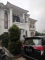 Qianna 2, cozy villa beside museum angkut - Malang - Indonesia Hotels
