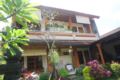 standard room shered batroom carming garden view ! - Bali - Indonesia Hotels