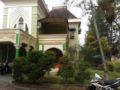Victorian Villa kota bunga - Puncak プンチャック - Indonesia インドネシアのホテル