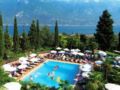 Hotel Royal Village - Limone sul Garda プラーイア ア マーレ - Italy イタリアのホテル