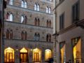 Pierre Hotel - Florence - Italy Hotels