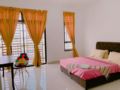Amber Desaru Homestay(A1)-WaterPark/Beach*12pax - Desaru - Malaysia Hotels