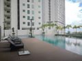 Comfy Grey Deluxe Suite @ Straits Garden Suite - Penang ペナン - Malaysia マレーシアのホテル