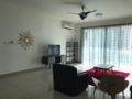 Cozy Home with 5-7 pax, 4BR and 2 car parks - Penang ペナン - Malaysia マレーシアのホテル