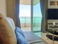 Excquisite 2 Bedroom Seaview Suite @ Gurney Drive - Penang ペナン - Malaysia マレーシアのホテル