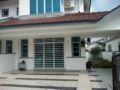 Homestay IKHLAS - Sitiawan - Malaysia Hotels