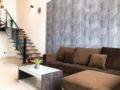 Jk V@Summer Comfy & Cozy Duplex 2room 1-6 pax - Johor Bahru - Malaysia Hotels