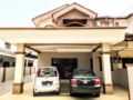 Sunway Tambun Villa by iHometel (20 Pax) EECH07 - Ipoh イポー - Malaysia マレーシアのホテル