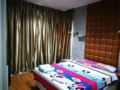 V32 Vince's Homestay i-city 2bedroom condo - Shah Alam - Malaysia Hotels