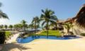 Las Palmas Beachfront Villas - Zihuatanejo - Mexico Hotels