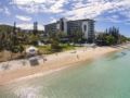 Complexe Chateau Royal Beach Resort and Spa - Noumea - New Caledonia Hotels