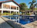A private, comfy beach home in Batangas - Batangas - Philippines Hotels