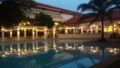 Bed & Breakfast at Royale Tagaytay Country Club - Tagaytay タガイタイ - Philippines フィリピンのホテル