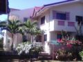 Robin and Nora's Guest House - Bed and Breakfast - Alaminos City - Philippines Hotels