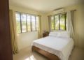 Xixili-Joe&Flo-Queen size bed Room 4 (BIG Bed) - Cebu セブ - Philippines フィリピンのホテル